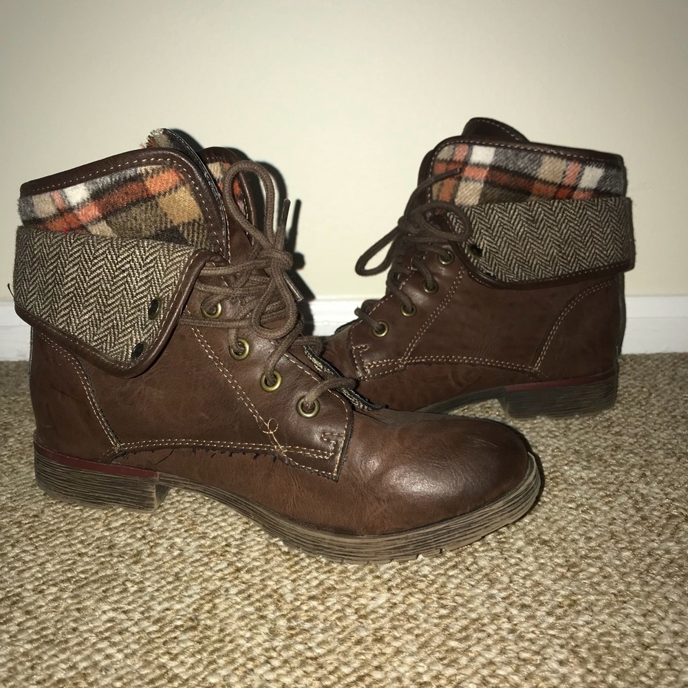 Brown ankle boots